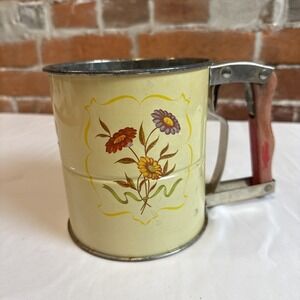 Androck Hand-i-sift Flour Sifter W Floral Design Excellent Condition 1940s